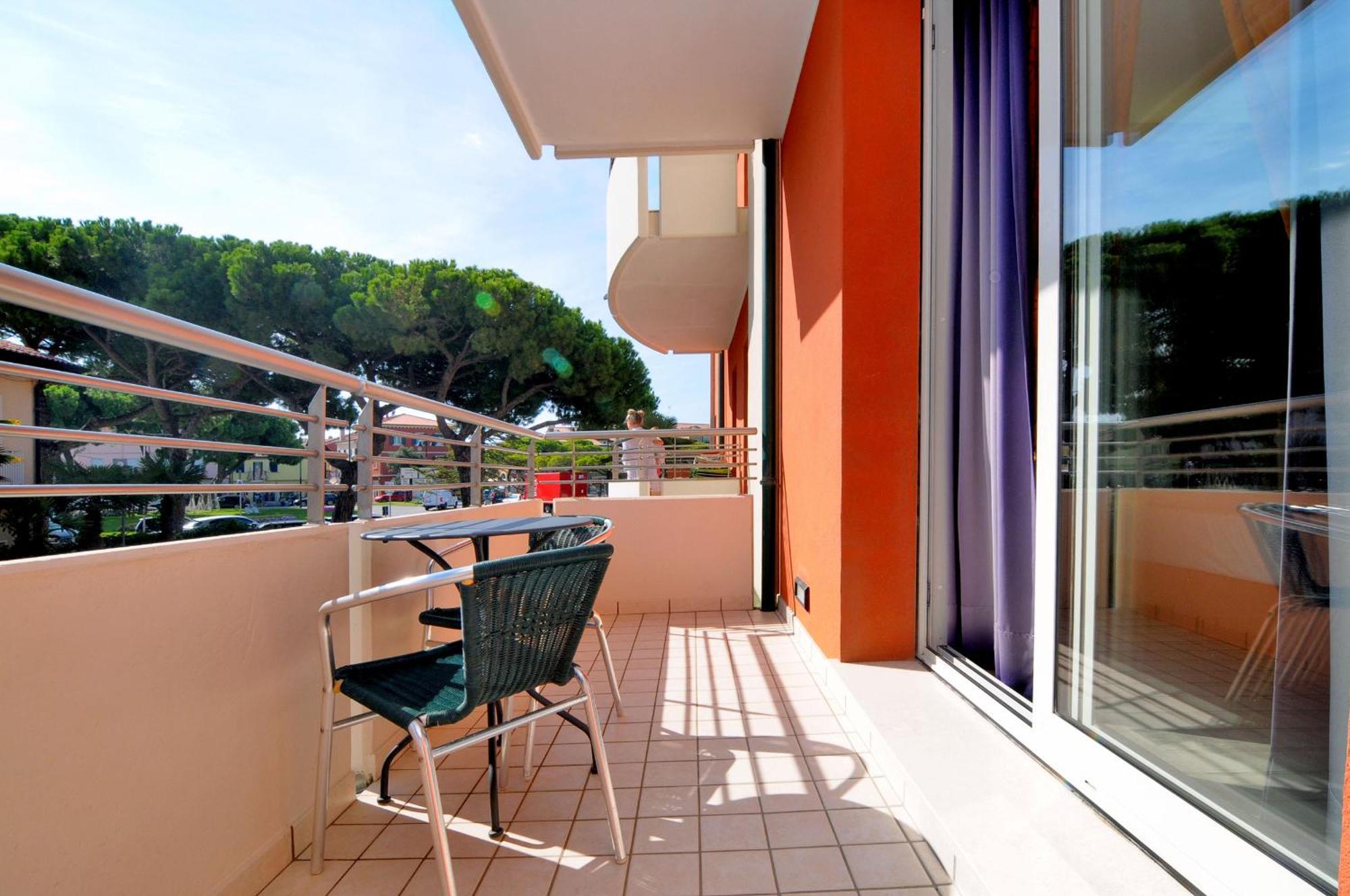 Eco Hotel Cleofe Caorle Bagian luar foto