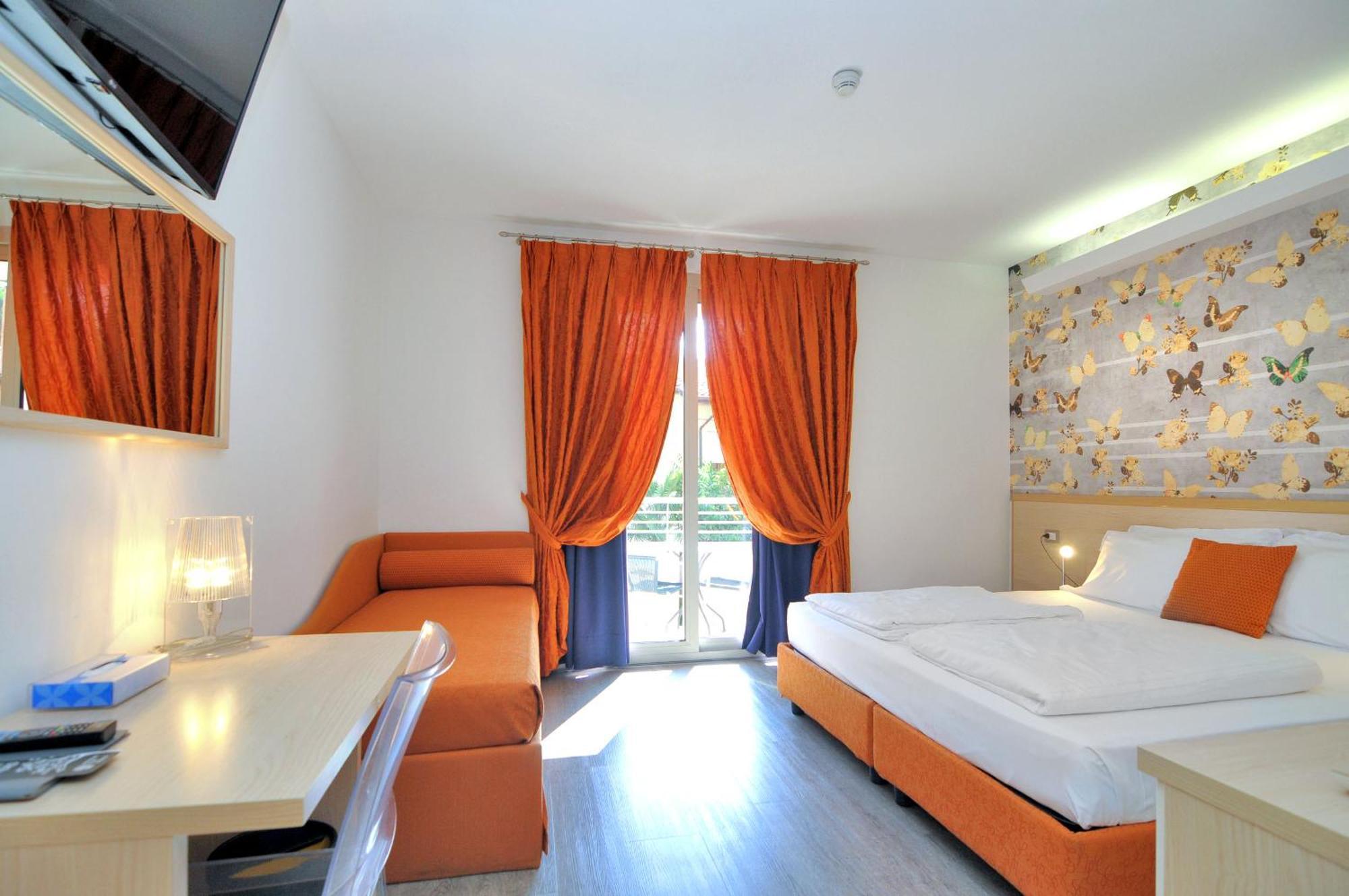 Eco Hotel Cleofe Caorle Bagian luar foto