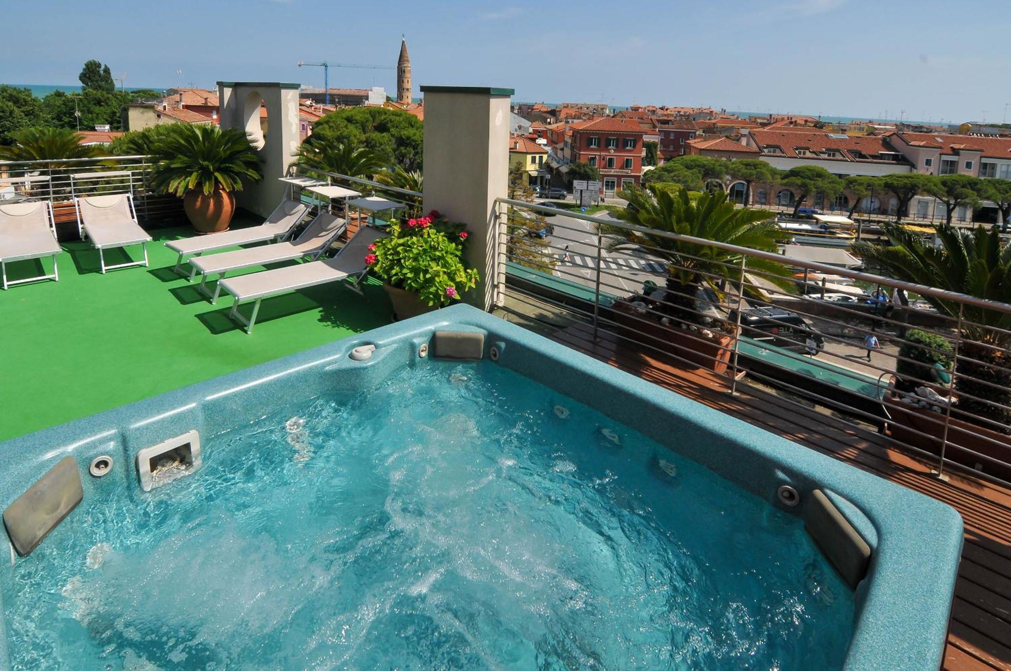 Eco Hotel Cleofe Caorle Bagian luar foto