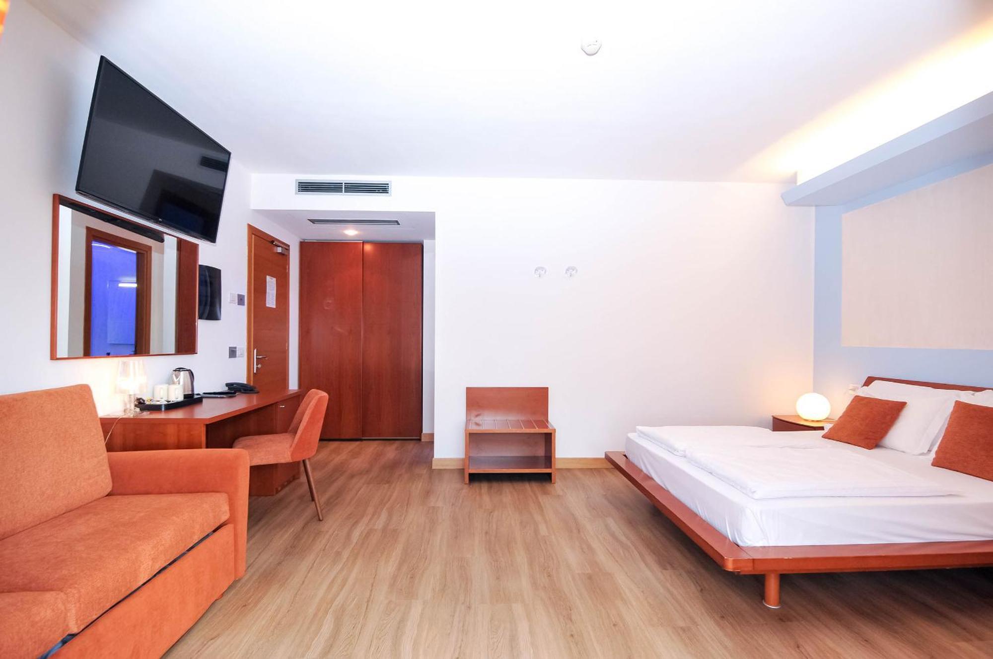 Eco Hotel Cleofe Caorle Bagian luar foto